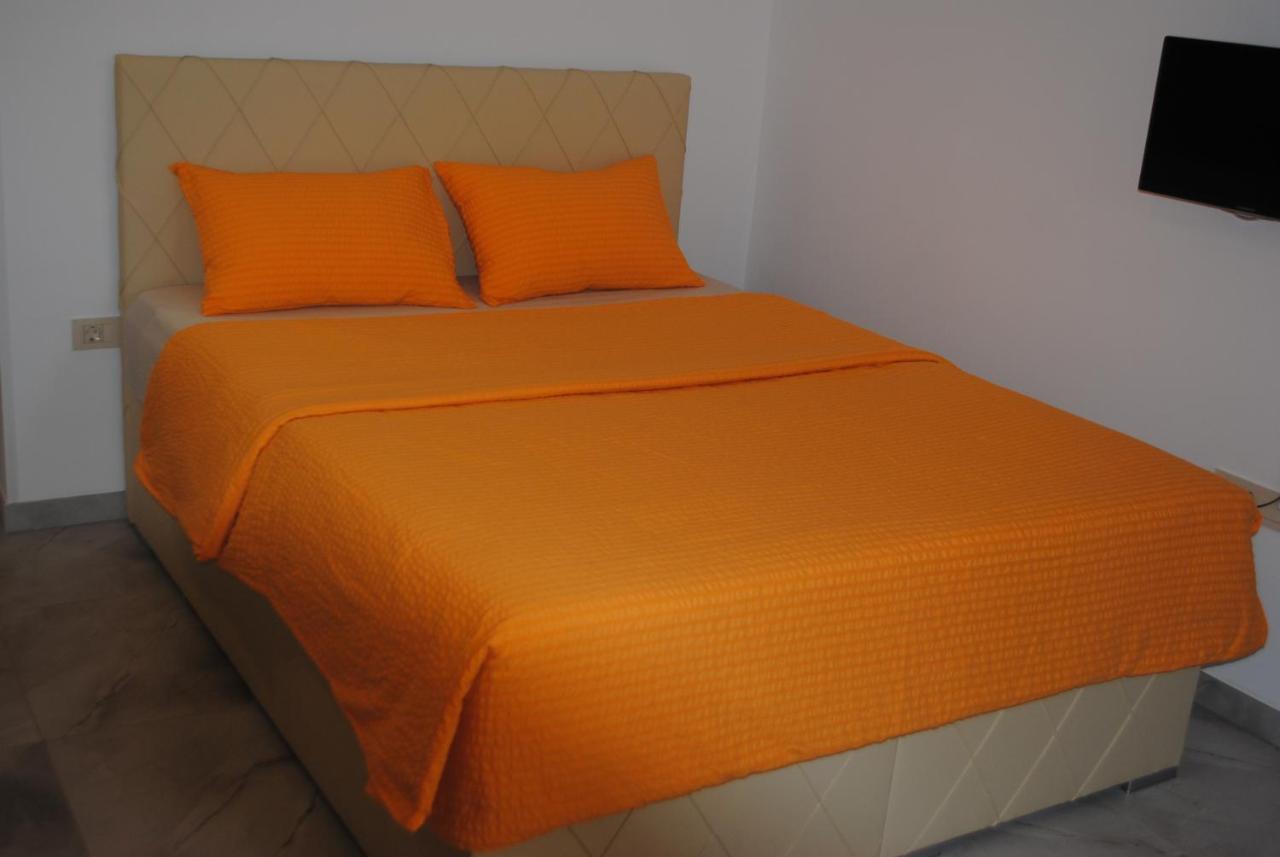 Apartments Samec Izola Bagian luar foto