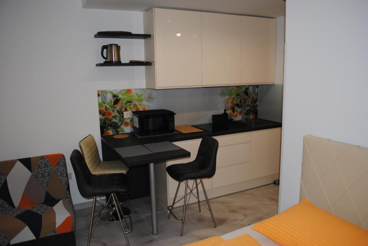 Apartments Samec Izola Bagian luar foto
