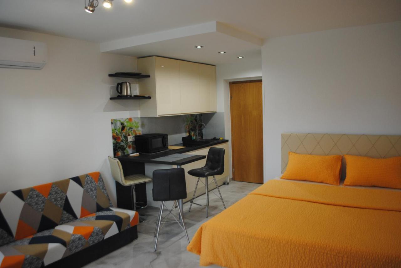 Apartments Samec Izola Bagian luar foto