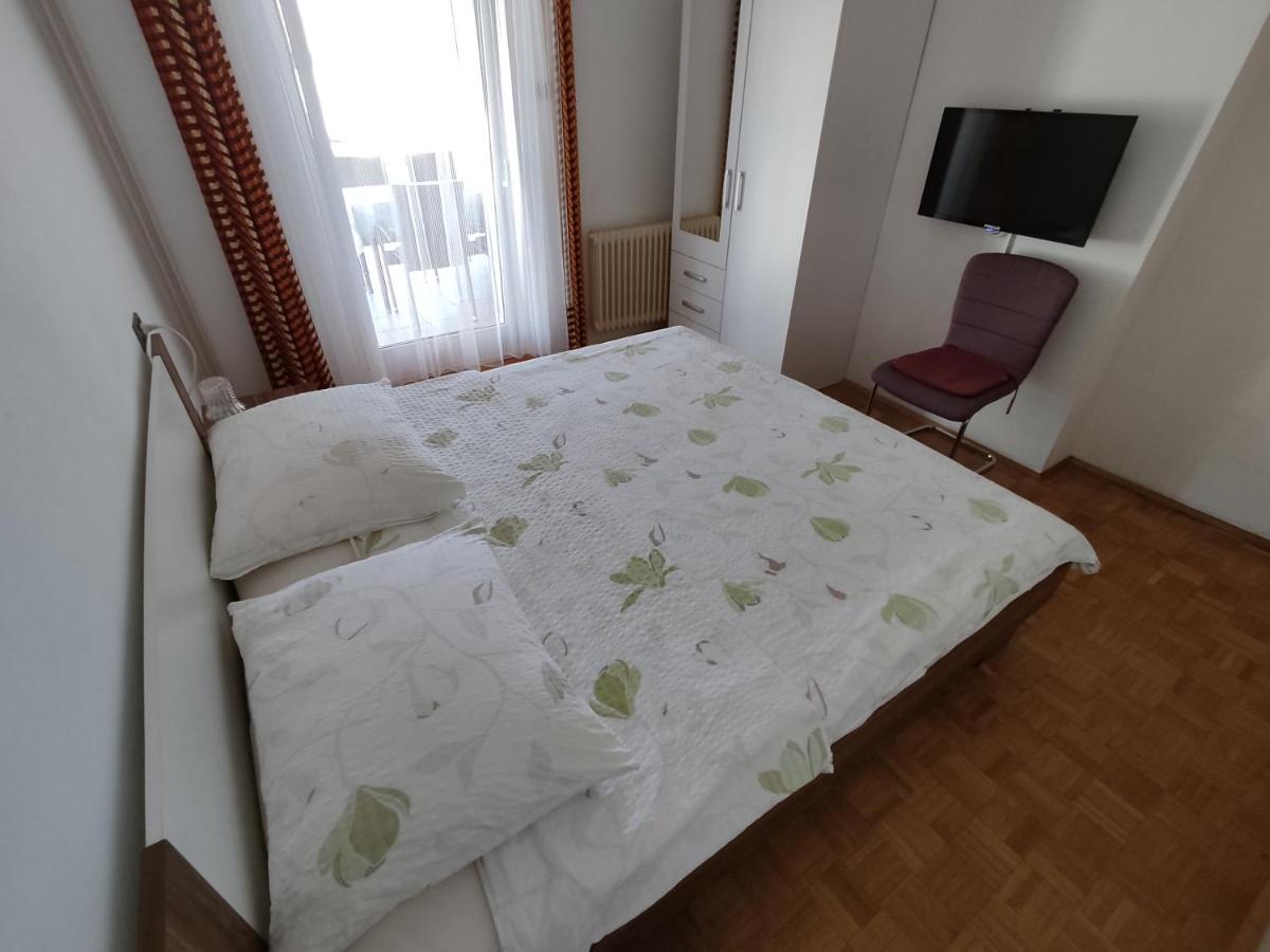 Apartments Samec Izola Bagian luar foto
