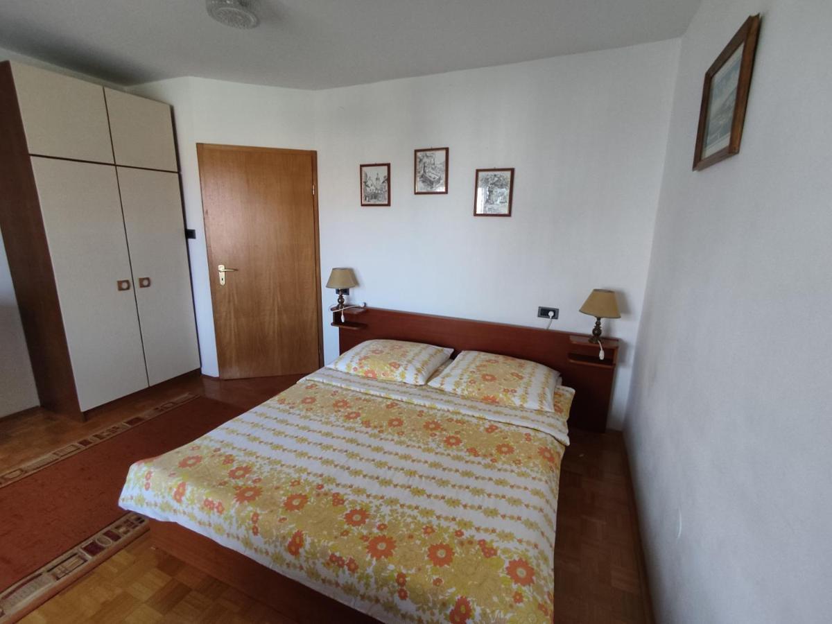 Apartments Samec Izola Bagian luar foto