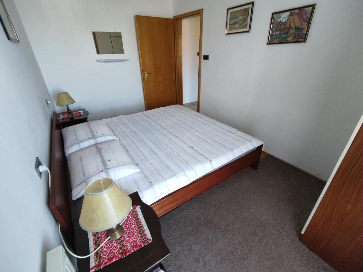 Apartments Samec Izola Bagian luar foto