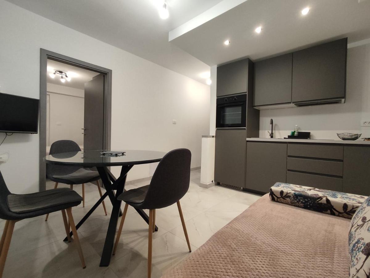 Apartments Samec Izola Bagian luar foto