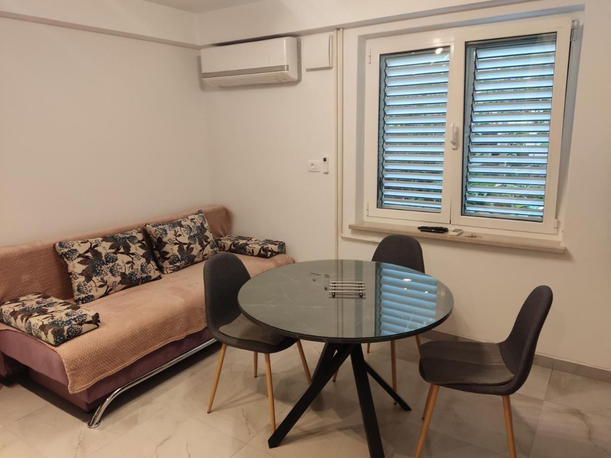 Apartments Samec Izola Bagian luar foto